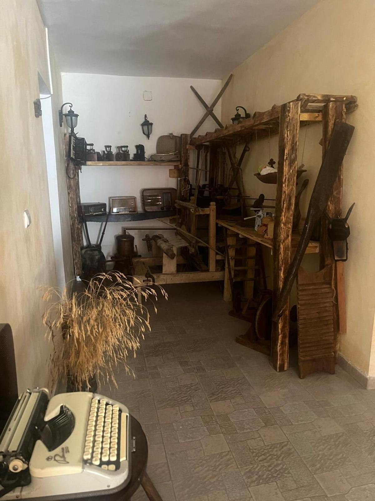 Casa De Oaspeti Dunarea La Cazane Dubova Bagian luar foto