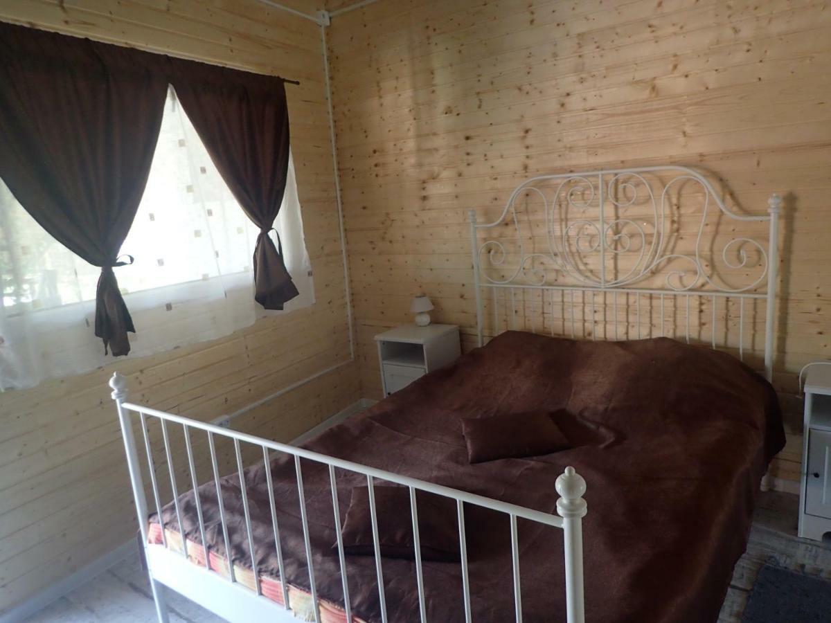 Casa De Oaspeti Dunarea La Cazane Dubova Bagian luar foto